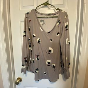 Maurice’s XL Long Sleeve Soft Floral Top